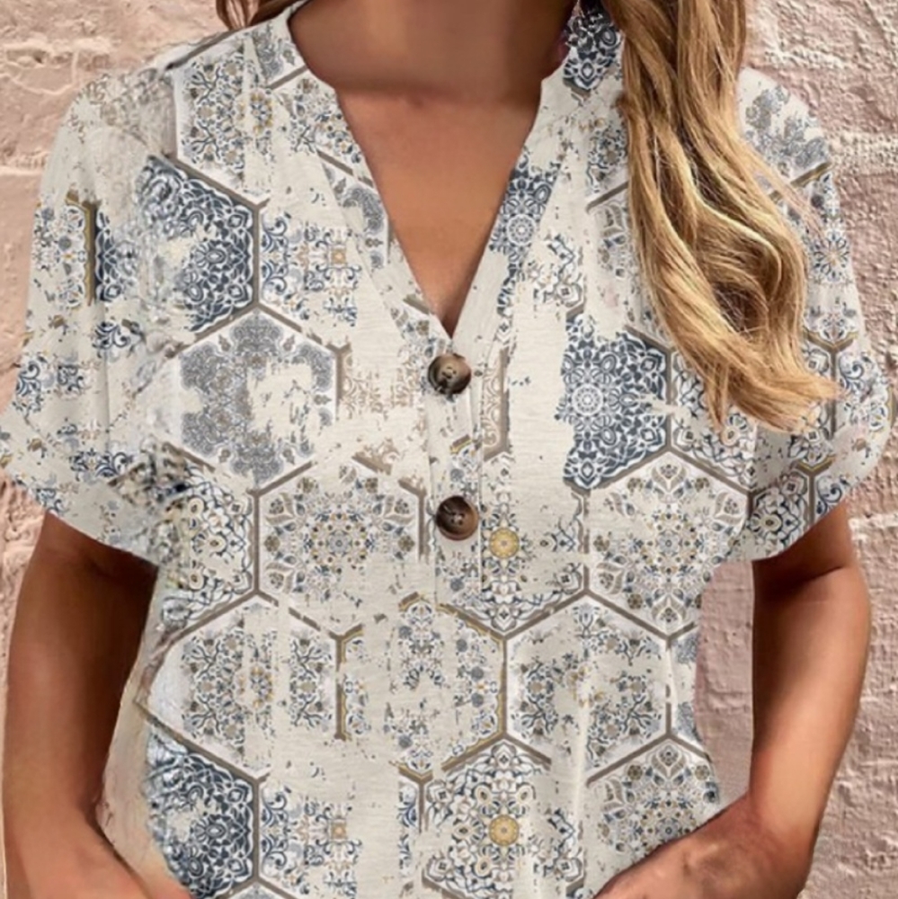 Front V-Neck Top Women , Medium